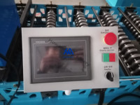 Machine de formage de carreaux de sol en acier entièrement automatique, machine de fabrication de tôles de sol ondulées avec engrenages, fournisseur chinois