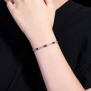 Pulsera de lujo SGARIT de oro macizo de 18 quilates con rubí color sangre de paloma sin calentar de 1.4 quilates y diamantes engastados lateralmente, joyería fina para bodas y fiestas. - Product Image 5