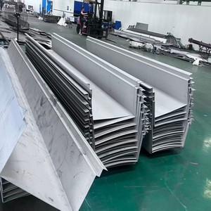 Fabrication Métal Personnalisé 201/304 Gouttière de drainage de toit en forme de U en acier inoxydable - Product Image 4