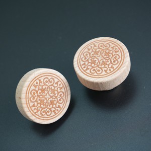 עצירת יין יין מותאם אישית פקק עץ בר דקורטיבי בר מטבח אביזר מפעל מותאם אישית בר בגודל מלא - Product Image 5