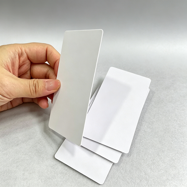 Factory Custom Blank White PVC CR80 Magnetic Card Inkjet Printable Offset Printing Dye-sublimation Printing  Film Laminated