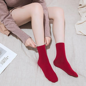 Calcetines cálidos y cómodos de terciopelo para mujer, medias gruesas, coloridas y lisas, para Otoño e Invierno - Product Image 5