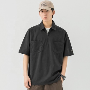 Camisa de Manga Corta de Algodón para Hombre, Corte Holgado de Verano con Cuello Elástico, Diseño Minimalista Moderno, Detalle de Bolsillo, Top Informal - Product Image 5