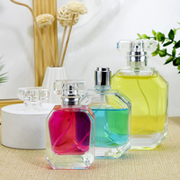 Flacon de parfum en verre transparent facetté de haute qualité 30ml 50ml 100ml Flacon de parfum vide avec bouchon transparent