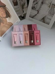 เครื่องประดับแฟชั่นขายดี - ลิปบาล์มเนื้อเจลลี่ ให้ความชุ่มชื้นและเงางามเป็นพิเศษ ชุด 5 ชิ้น แต่ละชิ้นขนาด 5*5 มล. - Product Image 5