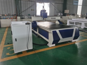 Máquina Router 1325 con Control de Husillo de 3kW para Tallado y Grabado en Relieve de Madera Maciza 1. Máquina de trabajo con movimientos axiales: Eje X 1300mm, Eje Y 2500mm, Eje Z - Product Image 2