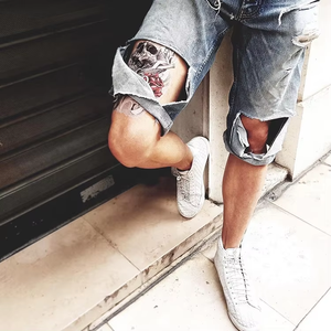 Venta al por mayor QYTAT de alta calidad a prueba de agua diseños geniales cuerpo Tribal brazo manga hombro falso hombres tatuajes temporales de piernas - Product Image 1