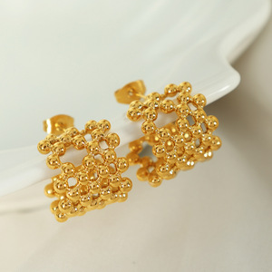 Pendientes geométricos de aleación de cobre con baño de oro de 18 quilates, diseño de red en forma de U, EH214 - Product Image 1