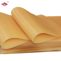 Revêtement industriel premium résistant à l'huile, anti-abrasion, bonne flexibilité pour les bandes transporteuses, les semelles de chaussures, les protections anti-poussière, mélange NBR PVC