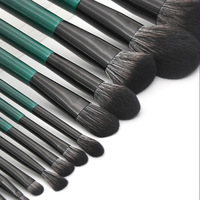 Ensemble de pinceaux de maquillage de luxe vert perle, 12 pièces, logo personnalisé, vente en gros d'usine, ensemble de pinceaux pour femme