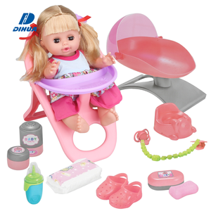 <span class=keywords><strong>3</strong></span> in 1 accessori realistici e giocosa vestire Set di bambole con vasca e seggiolone giocattolo per bambine Set di bambole per bambini - Product Image 1