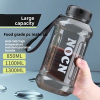 Grande gourde à grande capacité, résistante aux hautes températures, avec filtre à mailles portable, tasse à thé créative, anti-chute, pour le sport et le fitness