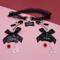 Collier féminin avec pince à lait, bracelet, pinces à tétons, clochette à motif patte et nœud papillon pour l'entraînement - Bondage mignon pour la torture mammaire