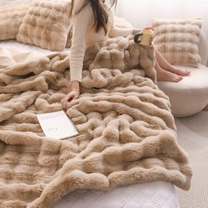 <span class=keywords><strong>Couverture</strong></span> en fausse fourrure de lapin super douce et chaude pour la maison, ensemble de literie en velours de lapin, <span class=keywords><strong>couverture</strong></span> en flanelle de designer - Product Image 6