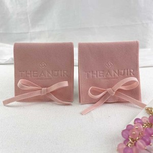 Bolsa de Terciopelo Personalizada para Joyería, Bolsa de Microfibra Tipo Sobre para Joyería - Product Image 3