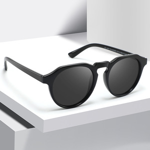 Gafas de Sol Polarizadas Unisex de Material Reciclado, Montura Negra, Lentes TAC, Protección UV400 para Pesca, Conducción y Actividades al Aire Libre - Product Image 5