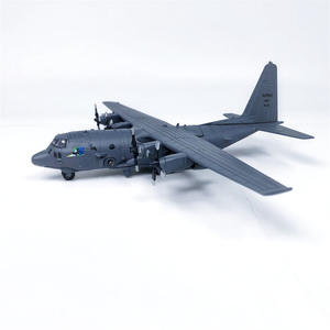 Modèle d'<span class=keywords><strong>avion</strong></span> <span class=keywords><strong>de</strong></span> <span class=keywords><strong>transport</strong></span> moderne C-130H Super Hercules <span class=keywords><strong>de</strong></span> <span class=keywords><strong>l</strong></span>'<span class=keywords><strong>armée</strong></span> <span class=keywords><strong>de</strong></span> <span class=keywords><strong>l</strong></span>'<span class=keywords><strong>air</strong></span> américaine, échelle 1:200, en métal, décoration créative <span class=keywords><strong>de</strong></span> haute qualité pour la maison - Product Image 5