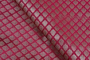 Tela de Brocado de Poliéster Brillante Ecológica de Aspecto Lujoso con Diseño de Flores Abstractas para Confección de Vestidos Étnicos para Niñas, Costura y Manualidades - Product Image 5