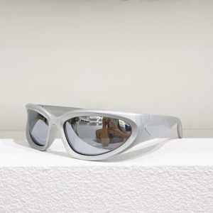 แว่นตากันแดดแบรนด์ดีไซน์ใหม่หรูหราแว่นกันแดดแฟชั่นสำหรับเดินทางแว่นกันแดดสำหรับทุกเพศป้องกันรังสียูวีสำหรับเดินทาง - Product Image 3