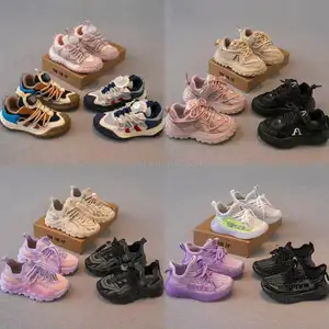 Vente en gros d'usine de chaussures décontractées bon marché pour enfants Chaussures de sport pour enfants garçons et filles