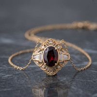 Collier pendentif en grenat plaqué or 18 carats, pierre centrale ovale, chaîne à maillons, bijoux d'inspiration vintage pour femmes, cadeau
