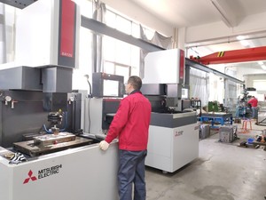 Bán buôn chai hình giọt nước 10ml, 12ml dùng cho thuốc nhỏ mắt cấp y tế, chai nhỏ mắt 15ml và chai nhỏ mắt LDPE - Product Image 5