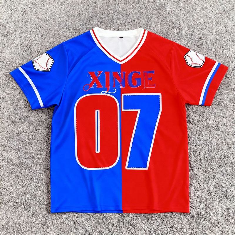 น้ำเงินและแดง