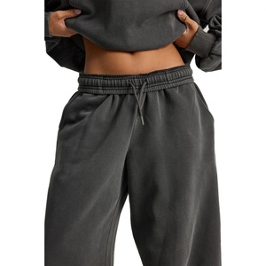 Pantalon de survêtement ultra ample personnalisé en molleton brossé coton-polyester, style streetwear, coupe oversize à jambe large - Product Image 4