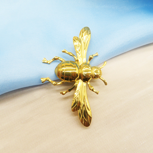 Venta al por mayor de ropa de mujer joyería moda oro insecto aleación abeja broche - Product Image 3