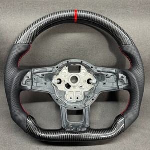 Volante de cuero de estilo deportivo modificado personalizado para Volkswagen <span class=keywords><strong>Golf</strong></span> MK5 MK6 MK7 con acentos de fibra de carbono - Product Image 1