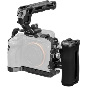 กรงแรด6029ขนาดเล็กสำหรับ <span class=keywords><strong>Sony</strong></span> A7 V/<span class=keywords><strong>A7R</strong></span> V/A7 <span class=keywords><strong>IV</strong></span> แท่นขุดเจาะกล้องที่มีรูเกลียว1/4 "-20รูและแท่นวางรองเท้าเย็น - Product Image 1