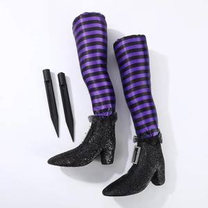 Gran oferta, decoración de pierna de bruja de Halloween, accesorios de diseño de escena de vacaciones, accesorios de pierna de bruja, accesorios de festival de fantasmas, pierna de bruja - Product Image 3