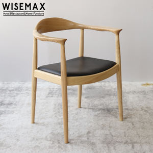 WISEMAX FURNITURE Silla de comedor de madera de fresno de estilo nórdico simple Presidente buey cuerno codo <span class=keywords><strong>Kennedy</strong></span> reposabrazos silla para cafetería Cafetería - Product Image 5
