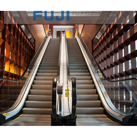 Escalator mécanique automatique FUJI, usage intensif pour centres commerciaux, avec un design contemporain