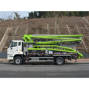 Camion pompe hydraulique Zoomlion 38X-5RZ de 38 mètres, modèle ZLJ5231, à Shanghai - Product Image 4