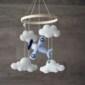 波西米亚现代婴儿天然白色定制颜色天花板吊架男孩毛毡云飞机婴儿婴儿床移动