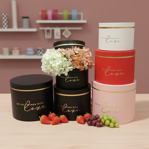 AM-GPA33 Ammy Set di Tre Scatole Rotonde Vuote per Regalo con Lettere <span class=keywords><strong>LOVE</strong></span> Incise in Oro e Fiori Artificiali - Product Image 2