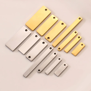 Breloques rectangulaires vierges en acier inoxydable, connecteurs à double trou, pendentifs, étiquettes, accessoires de bijoux pour colliers et bracelets personnalisables en DIY - Product Image 1