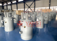 Transformador eléctrico YAWEI en stock 12kv 240V Transformador de distribución tipo aceite 100kva Transformador montado en poste monofásico