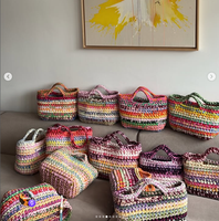 Sac à main coloré arc-en-ciel bohème à rayures en fil de t-shirt avec chaîne, décoration florale faite à la main, grande capacité pour femme - Voyage