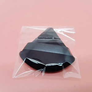 De <span class=keywords><strong>Puff</strong></span> Fabricante al por mayor Blanco Negro Rosa <span class=keywords><strong>Beige</strong></span> Terciopelo Maquillaje Polvo <span class=keywords><strong>Puff</strong></span> Triángulo - Product Image 6