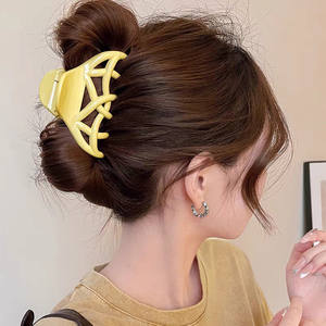 Barrettes à cheveux design, clips de style merveilleux pour la décoration des cheveux, pinces à cheveux en plastique pour femmes - Product Image 3