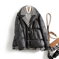 Veste courte d'hiver pour femme, personnalisée en usine, style minimaliste, nouvelle mode, élégante, chaude, patchwork, à carreaux, avec fermeture éclair et col montant