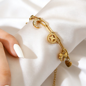 สร้อยข้อมือแฟชั่น ดีไซน์เก๋ สีทอง ประดับดาว พระจันทร์ หัวใจ โบว์ ของขวัญเครื่องประดับสำหรับผู้หญิง - Product Image 3