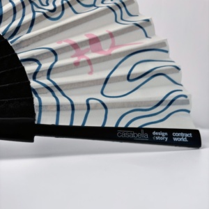 Prezzo di fabbrica 2025 ventilatore in legno pieghevole su misura 23cm 26cm da portare via i ventilatori a mano con cordini a tracolla per regalo - Product Image 2