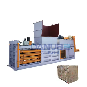 Presse à balles hydraulique horizontale, compacteur de bouteilles en PET, pour le compactage de déchets de papier, de carton, de paille, de foin, de canettes en aluminium - Product Image 1