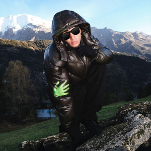 Piumino da Uomo Invernale di Design con Cappuccio e Logo Stampato Personalizzato, Giacca Puffer Streetwear Oversize Antivento Riscaldata che Cambia Colore - Product Image 4