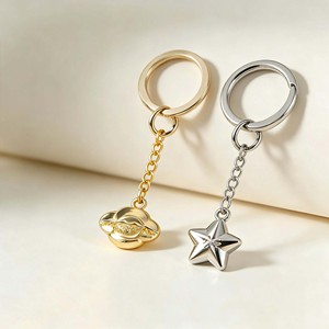 Mini Cartoon Zinc Alloy <strong>Keychain</strong>, <strong>Gold</strong> and Silver, Waterproof and Lightweight, Pendant Earring, Children's Birthday Gift. - Product Image 4