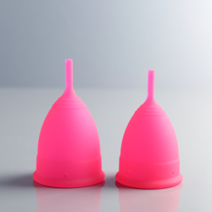 Copas menstruales de silicona orgánica reutilizables de nuevo diseño, <span class=keywords><strong>precio</strong></span> para mujeres - Product Image 2