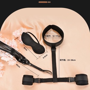 Venta directa de fábrica: Nuevo set de tres piezas de esposas SM para espalda, para adultos y parejas, ajuste alternativo, castigo, broma. - Product Image 4